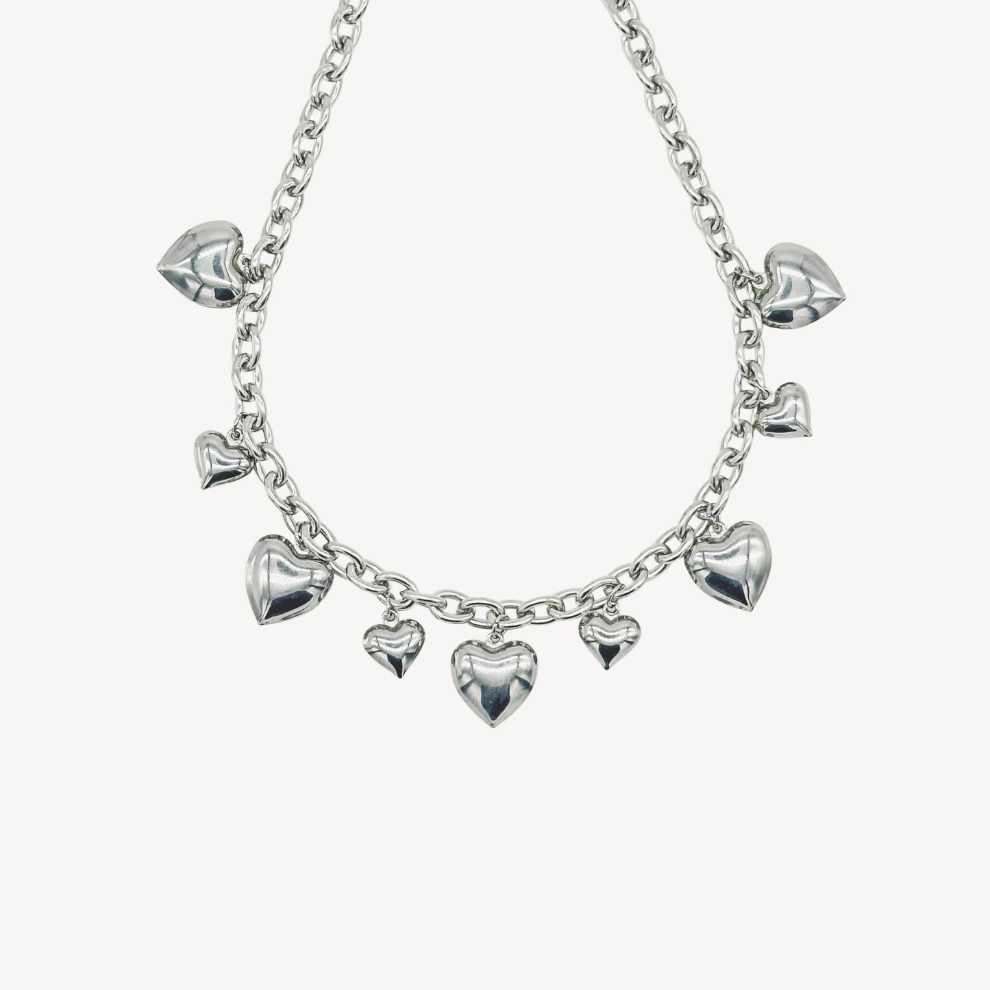 Collana VERO-AMORE con Pendenti a Cuore e Sonagli
